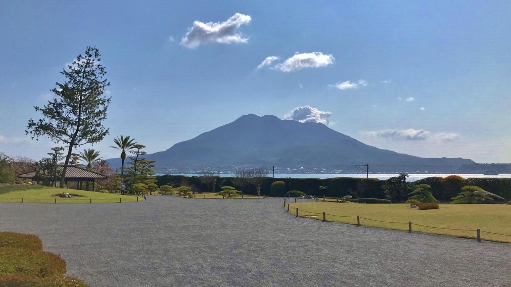Toyoko Inn Kagoshima Chuo Eki Nishi Guchi Ngoại thất bức ảnh